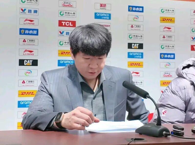 MK体育登录入口-邱彪那句"可以接受一切",是一个中年男人把后路铺到了悬崖边